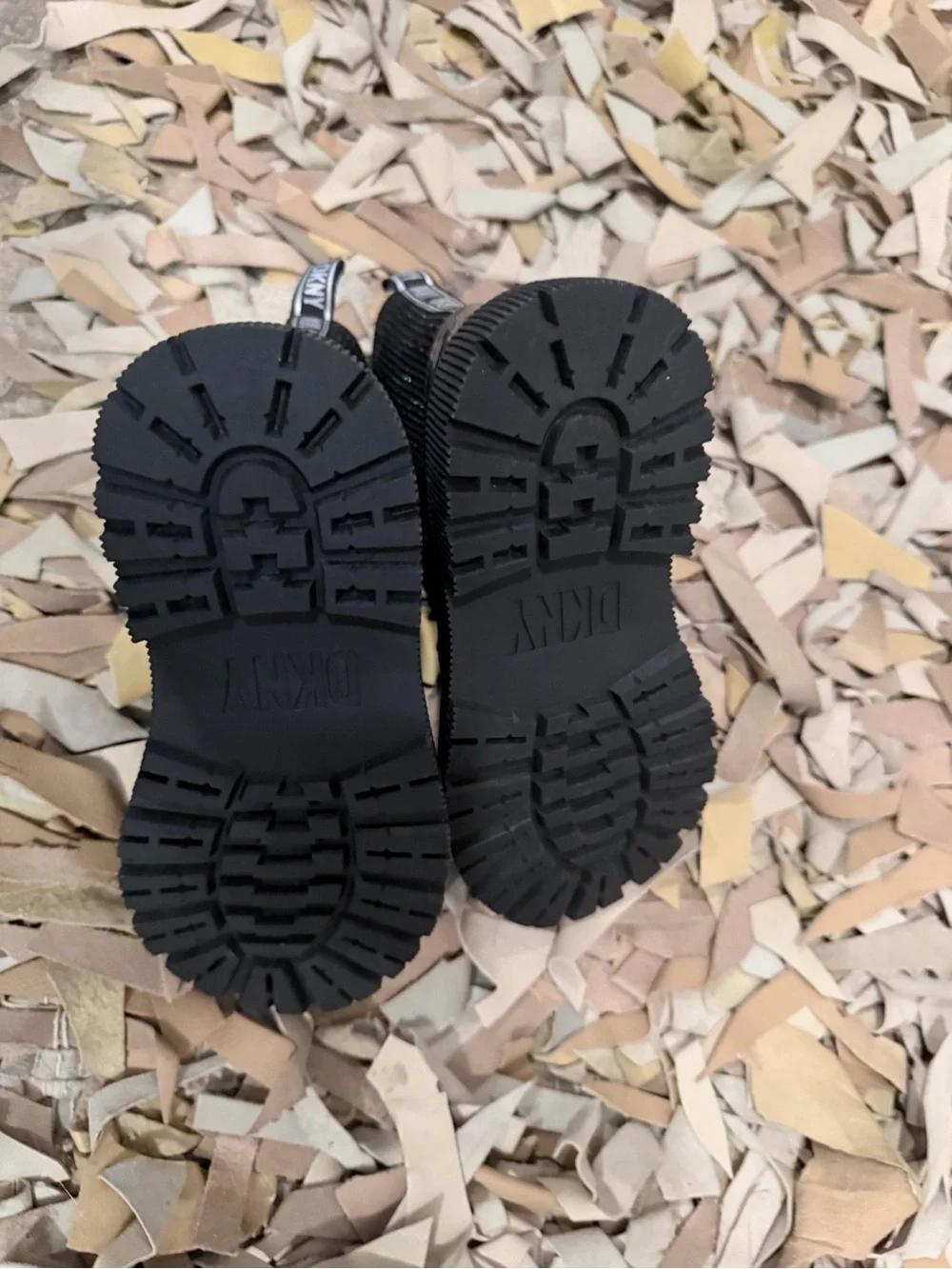 Dkny Black Patent & Sparkle Lace-Up Kids Boots